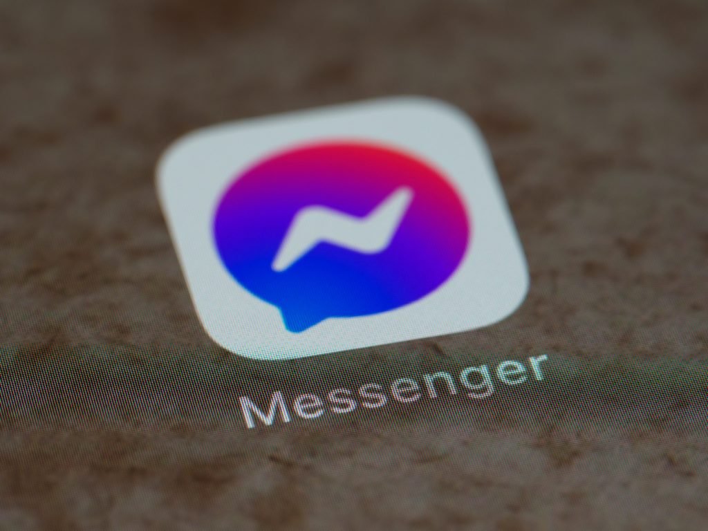 Facebook Ads on Messenger App